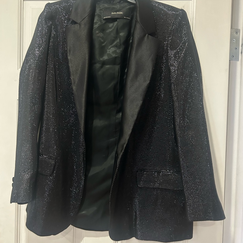 NWOT Metallic Black Satin Lined Oversized Blazer